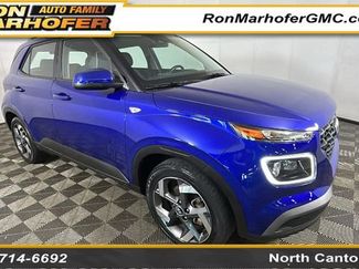 Used 2023 Hyundai Venue Limited FWD video 1