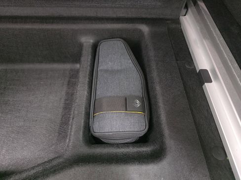 Used 2023 Rivian R1S Adventure AWD/4WD image 34