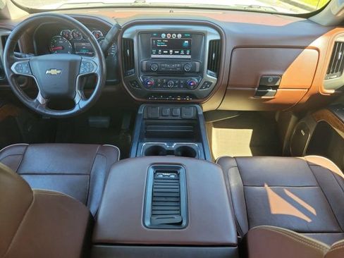 Used 2017 Chevrolet Silverado 1500 High Country AWD/4WD image 13