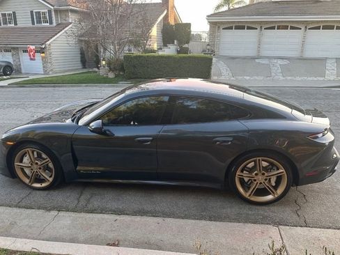 Used 2020 Porsche Taycan Turbo image 2