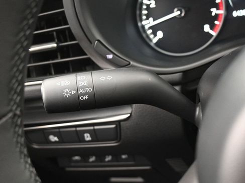 Used 2025 MAZDA MAZDA3 s FWD image 17