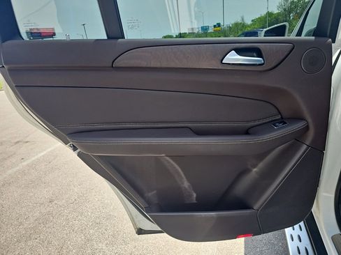 Used 2019 Mercedes-Benz GLS 450 4MATIC image 31