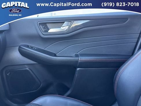 Used 2024 Ford Escape ST-Line Select w/ Tech Pack #2 image 27