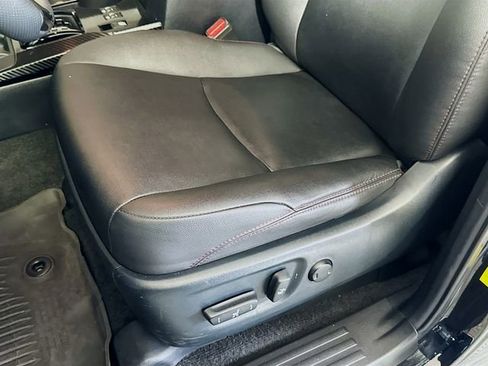Certified 2021 Toyota 4Runner Venture w/ Moonroof Package AWD/4WD image 22