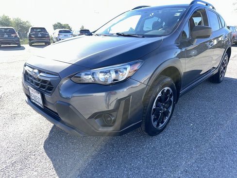 Used 2023 Subaru Crosstrek 2.0i image 3