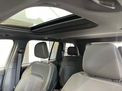 New 2025 Jeep Grand Cherokee Laredo X w/ Luxury Tech Group I image 32