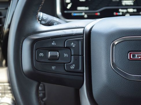 Used 2024 GMC Sierra 2500 AT4 w/ AT4 Premium Plus Package image 9