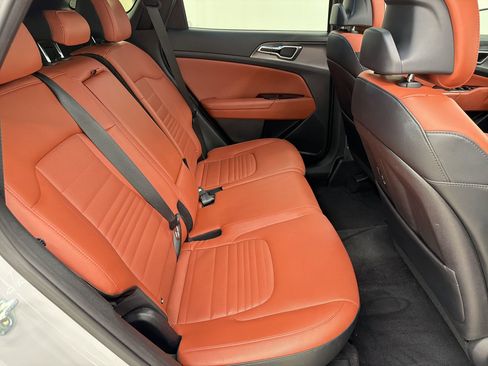 Used 2023 Kia Sportage SX image 30