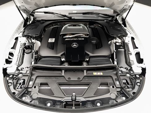 Used 2025 Mercedes-Benz AMG GT 63 image 70