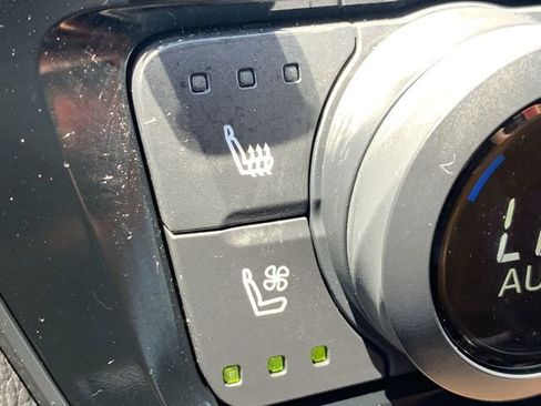 Used 2024 Toyota Grand Highlander AWD Hybrid image 28