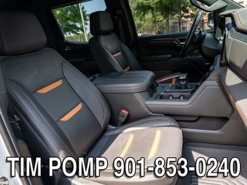 Used 2024 GMC Sierra 1500 AT4 w/ Technology Package AWD/4WD image 16