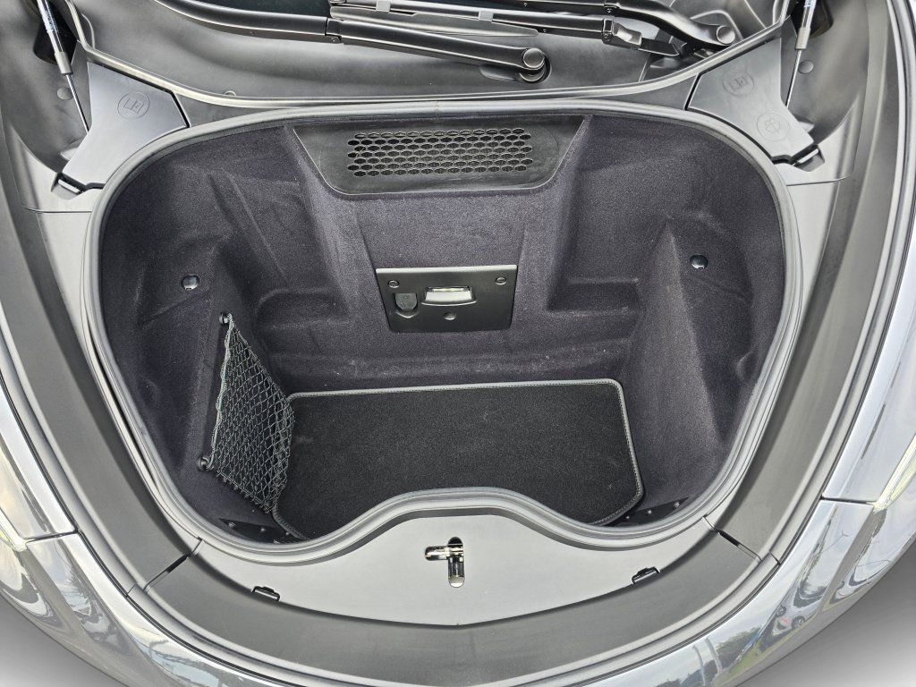 Used 2022 McLaren GT RWD image 11