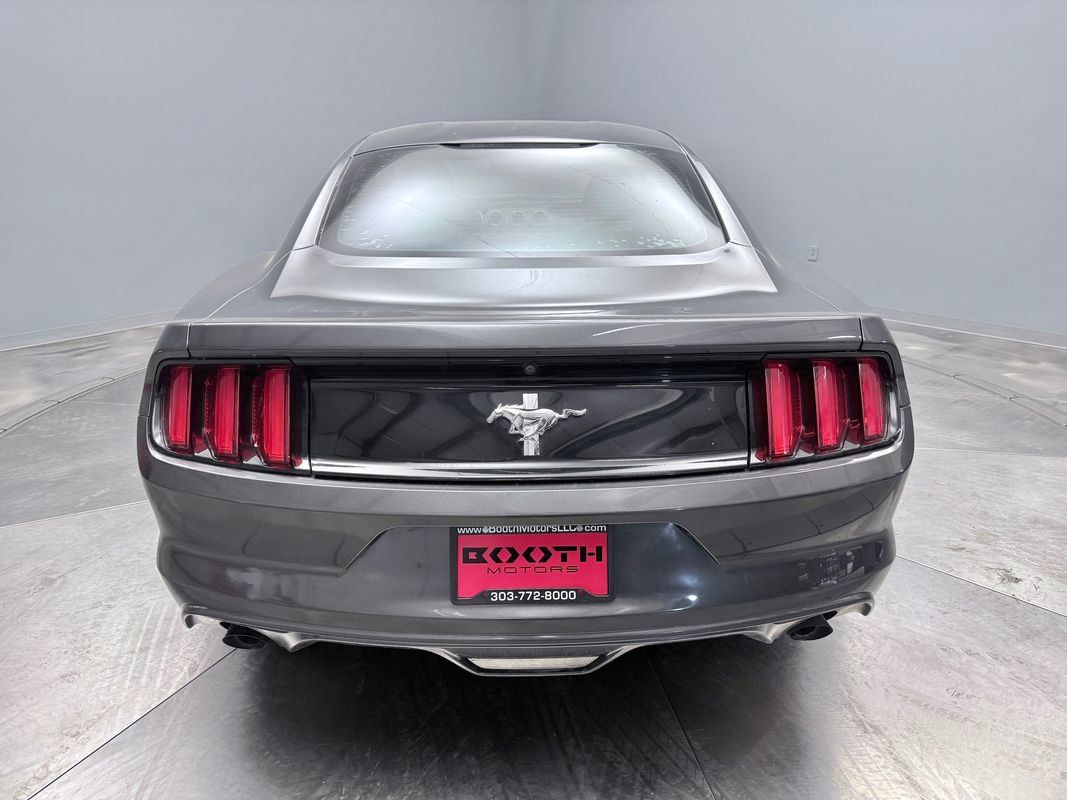 Used 2017 Ford Mustang Coupe RWD image 6