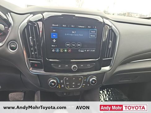 Used 2023 Chevrolet Traverse LT image 19