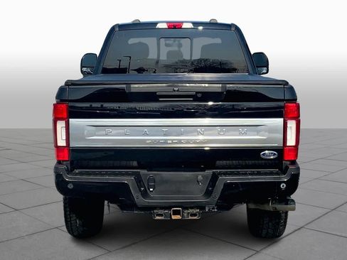 Used 2022 Ford F250 Platinum w/ FX4 Off-Road Package image 5