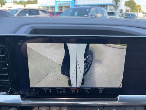 Used 2025 Chevrolet Silverado 1500 High Country w/ Technology Package image 35