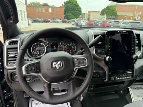 Used 2022 RAM 2500 Limited AWD/4WD image 12