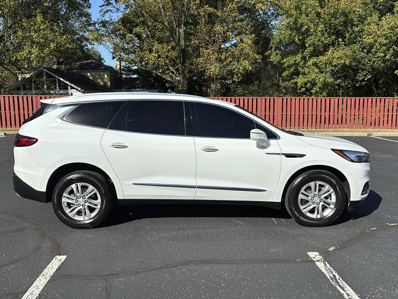 Used 2019 Buick Enclave Essence AWD/4WD image 8