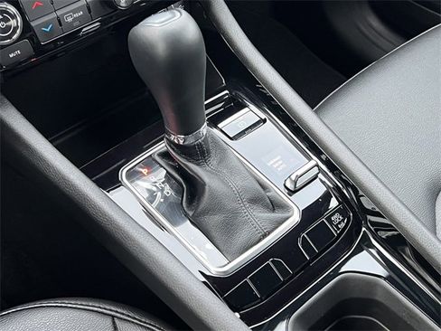 New 2025 Jeep Compass Limited image 25