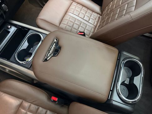 Used 2024 Nissan Titan Platinum Reserve w/ Moonroof Package image 40