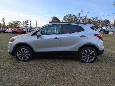 Used 2022 Buick Encore Preferred w/ Safety Package image 7