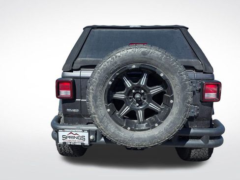 Used 2018 Jeep Wrangler Unlimited Sport AWD/4WD image 10