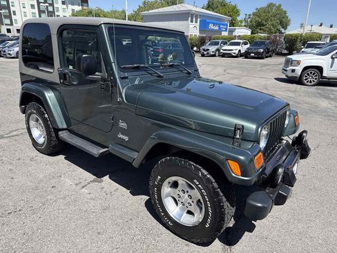 Used 2003 Jeep Wrangler Sahara AWD/4WD image 4