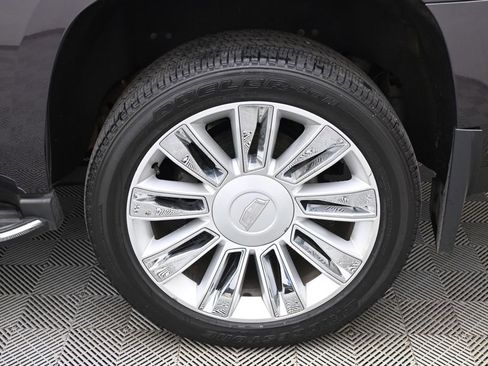 Used 2015 Cadillac Escalade Premium AWD/4WD image 21