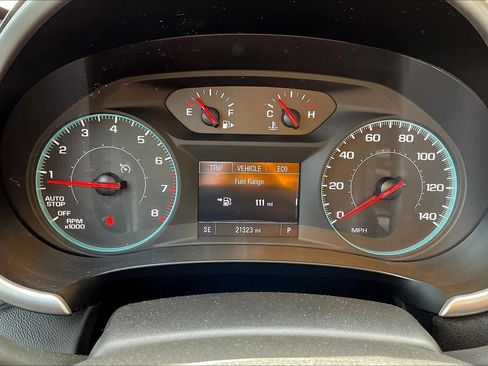 Used 2025 Chevrolet Malibu RS FWD image 8
