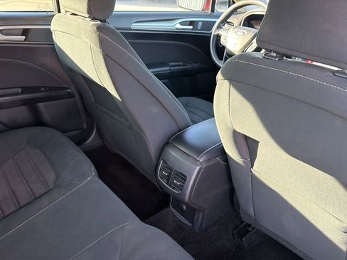 Used 2018 Ford Fusion SE w/ Fusion SE Technology Package FWD image 55