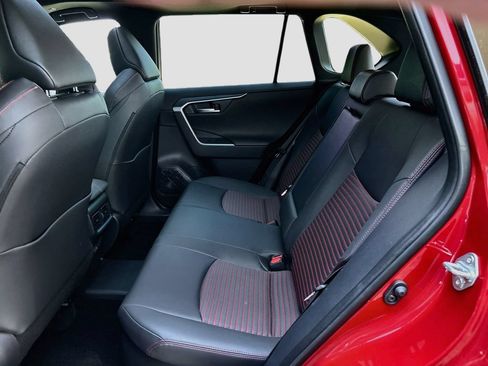 Certified 2025 Toyota RAV4 XSE AWD/4WD image 21