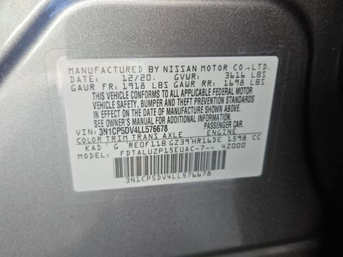 Used 2020 Nissan Kicks SR w/ SR Premium Package image 7