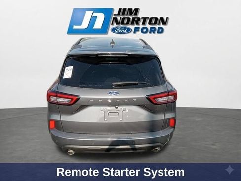 Used 2024 Ford Escape ST-Line w/ Tech Pack #1 FWD image 9