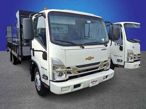 New 2025 Chevrolet Low Cab Forward 5500XG image 3