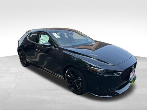 New 2026 MAZDA MAZDA3 Hatchback w/Premium Plus Pkg AWD/4WD image 8