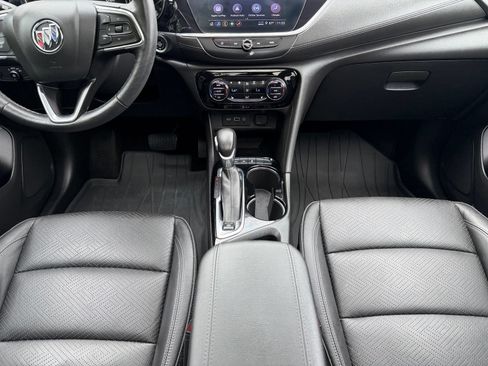 Used 2021 Buick Encore GX Essence w/ Experience Buick Package AWD/4WD image 19