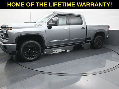 Used 2024 Chevrolet Silverado 3500 High Country w/ Technology Package image 2