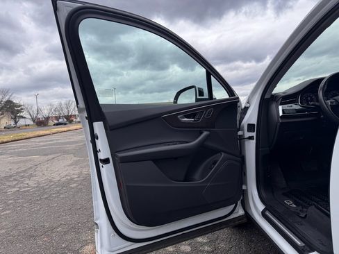 Used 2020 Audi Q7 2.0T Premium w/ Convenience Package image 9