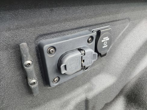 Used 2022 RAM 3500 Big Horn w/ Level C Equiment Group image 34