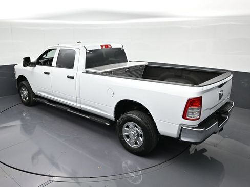 Used 2024 RAM 2500 Tradesman w/ Chrome Appearance Group AWD/4WD image 21