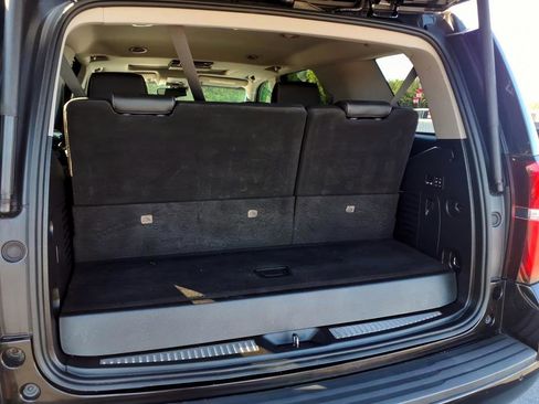 Used 2018 Chevrolet Tahoe LT AWD/4WD image 5