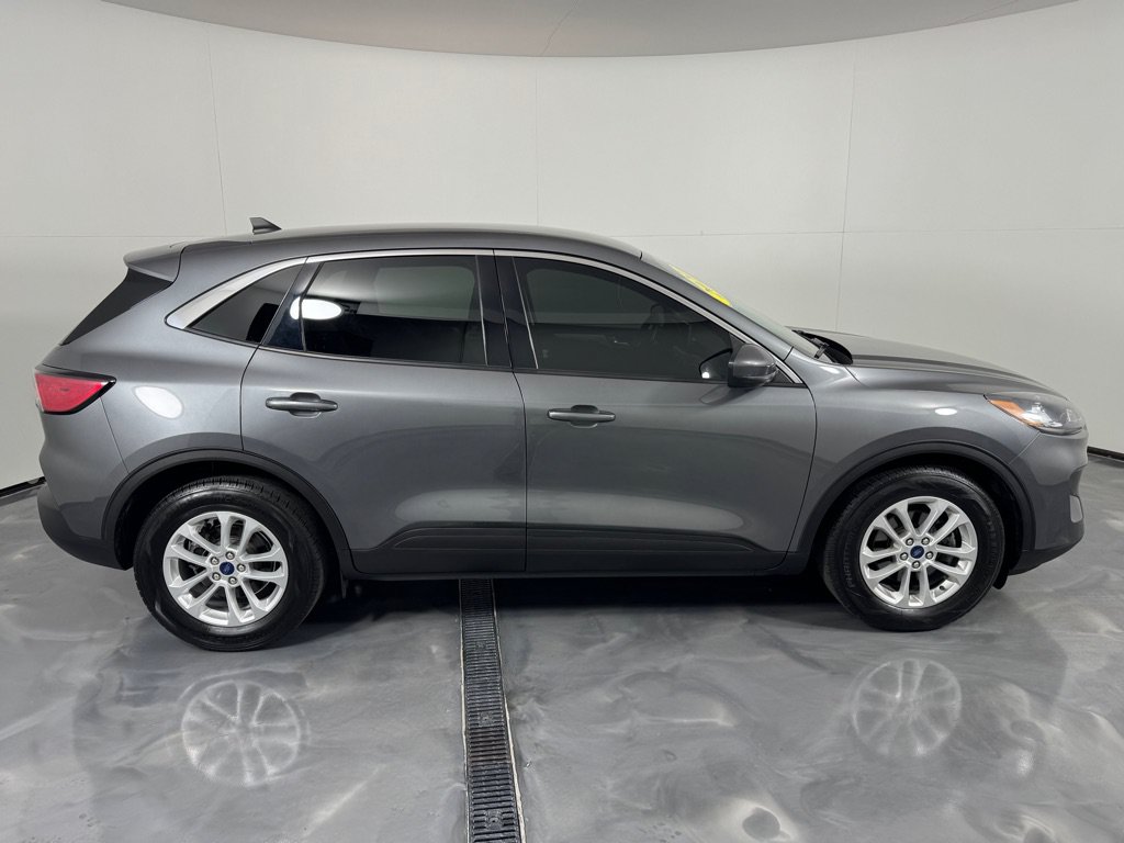 Used 2021 Ford Escape SE FWD image 4