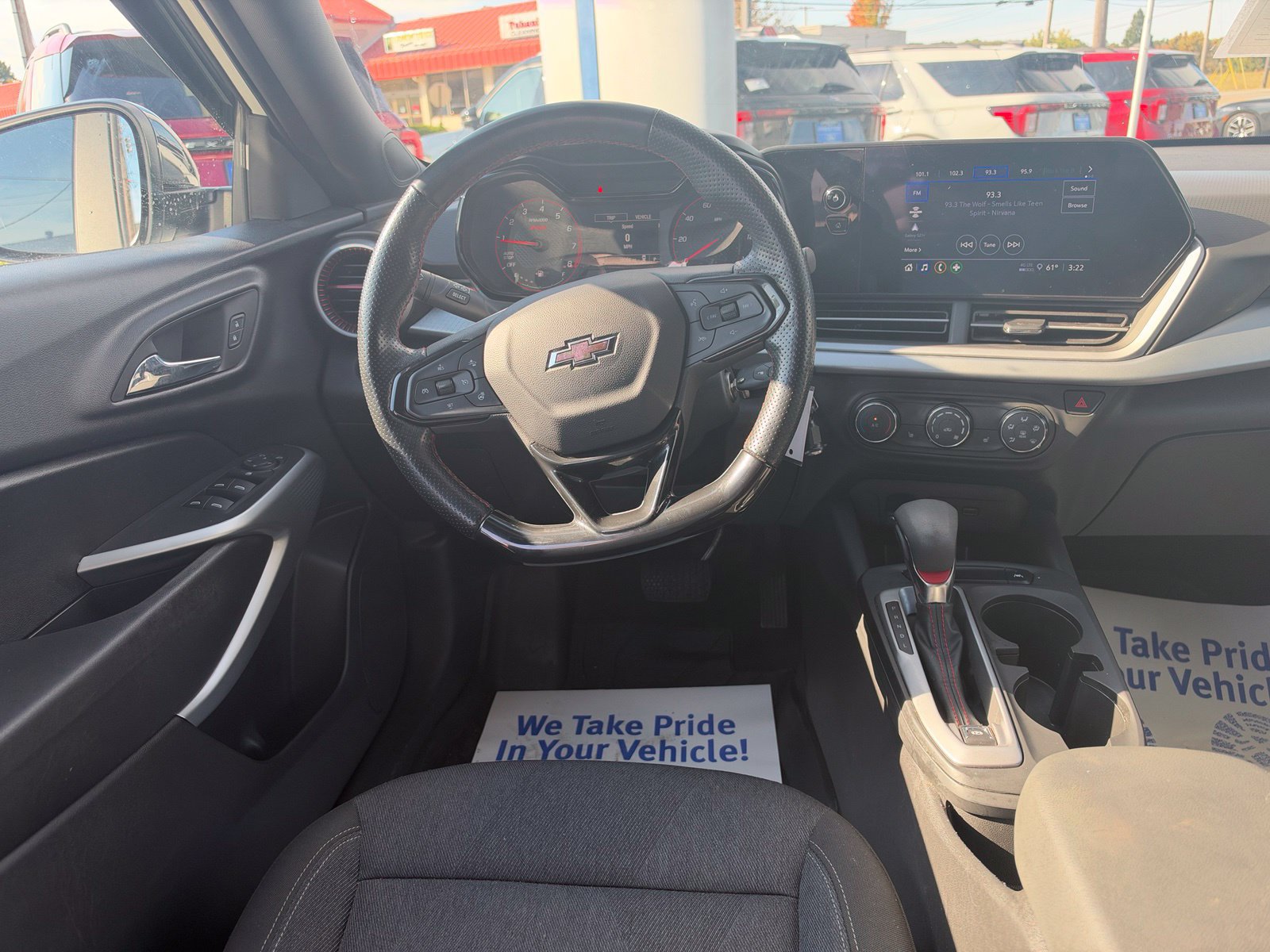 Used 2024 Chevrolet Trax RS w/ Driver Confidence Package FWD image 21