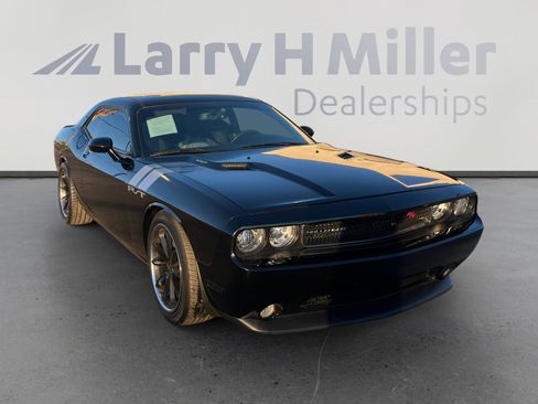Used 2013 Dodge Challenger R/T Plus image 7
