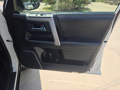 Used 2021 Toyota 4Runner SR5 RWD image 29