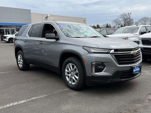 Certified 2023 Chevrolet Traverse LS FWD image 2
