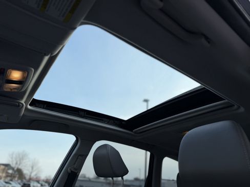 Used 2016 Subaru Forester 2.5i Limited image 3