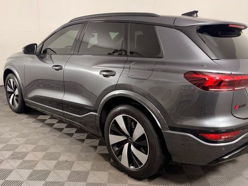 Used 2025 Audi SQ6 e-tron Prestige w/ Black Optic Package AWD/4WD image 7