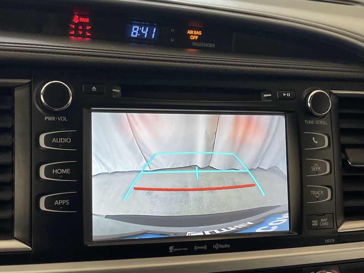 Used 2018 Toyota Highlander XLE AWD/4WD image 17