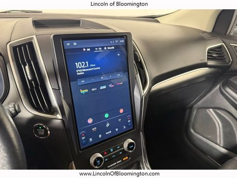 Used 2022 Ford Edge Titanium image 38